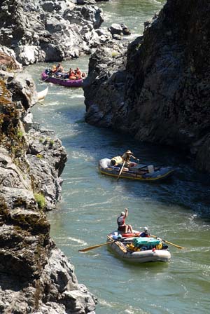 Rafting the Coffee Pot run on the Rogue River