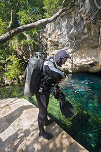 SCUBA diving in Riviera Maya caverns