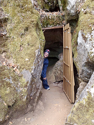 Christine Wueste invites visitors inside California Cavern