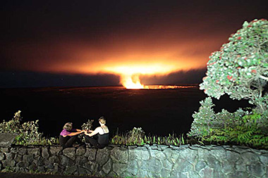 Hawaii Big Island volcano glow