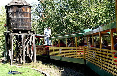 Oregon Zoo steam train