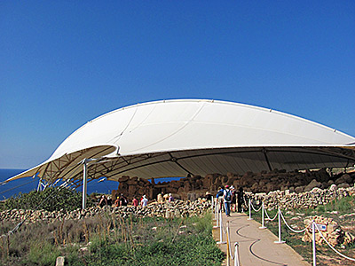 Ħaġar Qim UNESCO protective cover