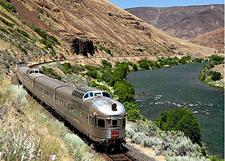Train in the Deschutes River Canyon