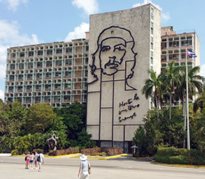 Cuba Che Guevera building art