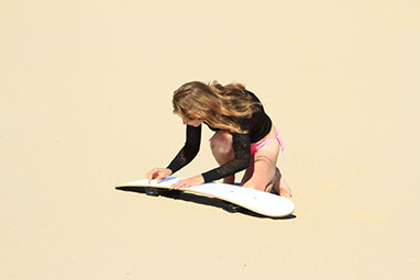 Waxing sand board