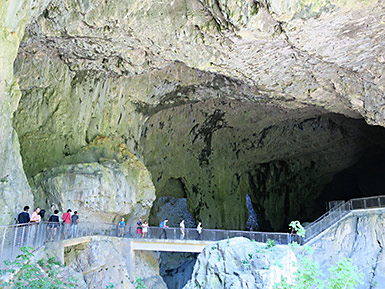 Skoejan Caves, Slovenia