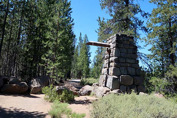 Crater Lake Old East Entrance monument