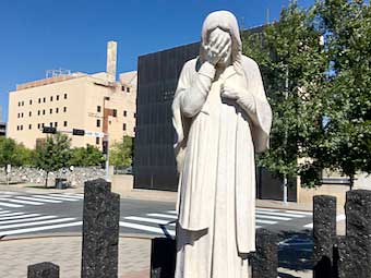 And Jesus Wept sculpture in Oklahoma City