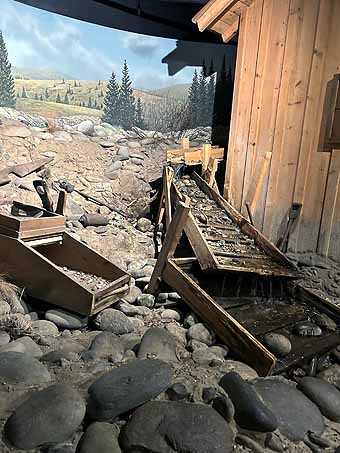 High Desert Museum mining for gold