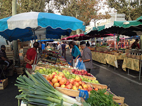 Arles Street Market