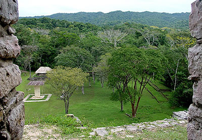 Chiapas - Bonampak great plaza