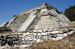 Chiapas Chinkultic Temple