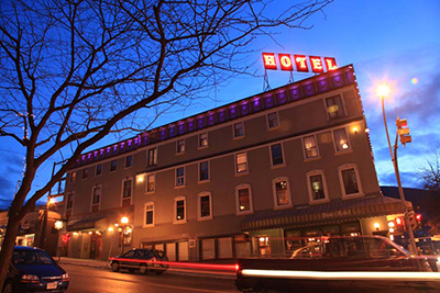 Nelson Hume Hotel  twilight