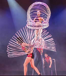 Chinese acrobat show at Branson