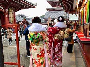 Tokyo-Asakusa-Kimono-Rentals