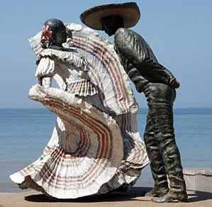 Puerto Vallerta malecon dance sculpture