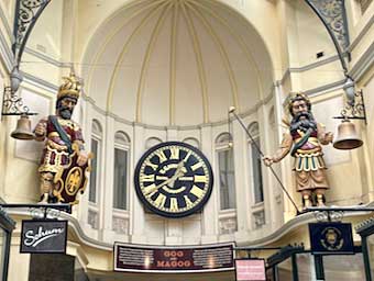 Melbourne, Gog and Magog guard the clock