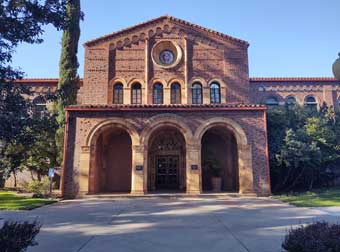 Chico State College building