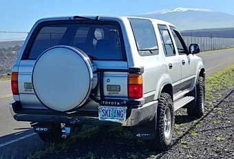 4Runner with Mauna Kea in background