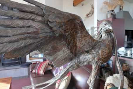 Avian sculptor Stefan Savides example of work