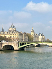 Pont Notre-Dame (The Devil’s Bridge)