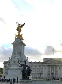 The Memorial to Queen Victoria in front of Buckingham Palace