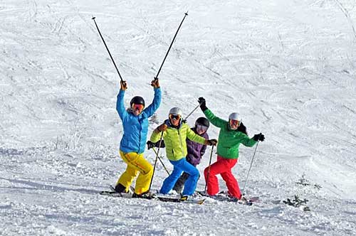 Friends skiing