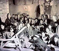 Ortigia, children taking shelter