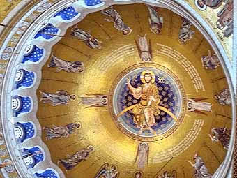 Belgrade, Under the dome is a mosaic of Christ Pantocrator or Christ All-Powerful